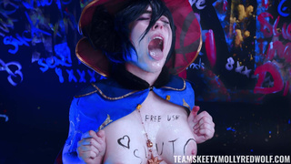 Порно видео с Molly Red Wolf – ведьма трахается в жопу