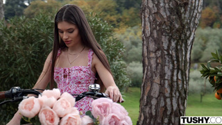 Развратная измена – горячее порно видео с русской нимфоманкой