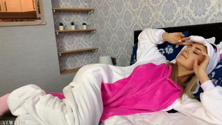 Страстный секс с сестрой пока мама дома – смотреть онлайн