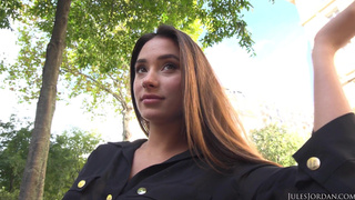 Русская красотка в страстном порно видео