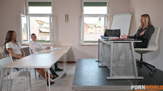 Lia Lin жесткий секс в учебном классе смотреть онлайн