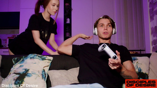 Лучшее секс видео с дикой развратницей в HD качестве