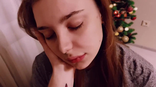 Эксклюзивное секс видео – Dolly Sky и соблазнительный минет