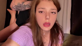 Страстный секс с падчерицей: отчим и падчерица в домашнем порно