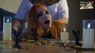 Рыжая отсосала на день рождения за Айфон