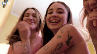 Секс видео с развратной троицей