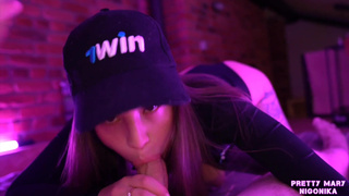 Порно видео с развратной красоткой онлайн