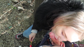 Шлюха Stacy Starando сосет на людях – жесткое секс видео смотреть онлайн