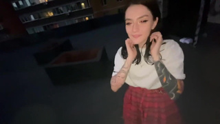 Страстный минет на крыше: горячее порно видео с доминированием