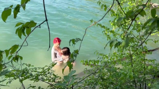 Спалил подруг в лесу — они кончают от страсти