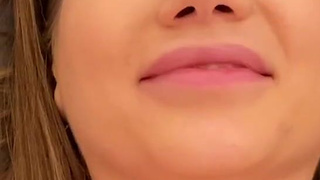 Горячие моменты из Snapchat смотреть онлайн