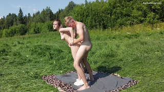 Горячее порно видео с голой девушкой