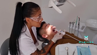 Шокирующее видео у стоматолога: страстный секс и сквирт