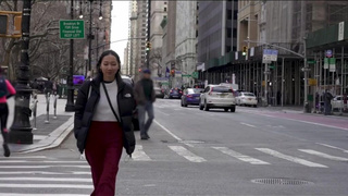 Азиатка в страстном сексе с большим членом