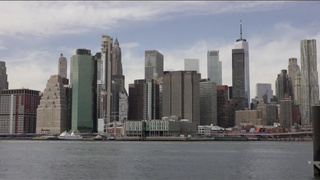 Азиатка в страстном сексе с большим членом