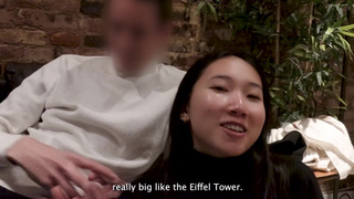 Азиатка в страстном сексе с большим членом