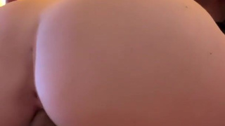 Смотреть порно онлайн: мужик снимает секс с Darcy Dark