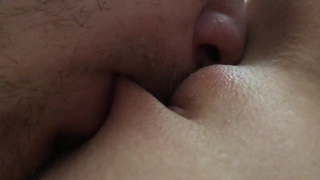 Горячее порно видео — нежный минёт в HD качестве