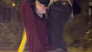 Минет на самокате – экстремальный минет в движении