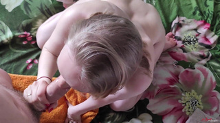 Порно видео Meri Mouse скромная и безотказная