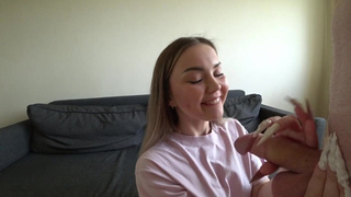 Страстный секс с невинной девственницей