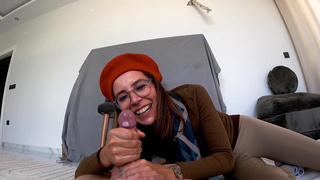 Девушка в лосинах отчаянно хочет анал