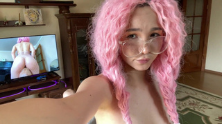 Азиатка просит друга сесть ей на лицо - горячее порно видео