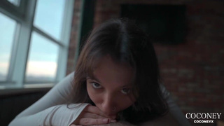 Смотреть горячее видео — член полностью во рту и не только