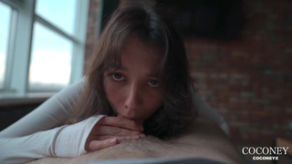 Смотреть горячее видео — член полностью во рту и не только