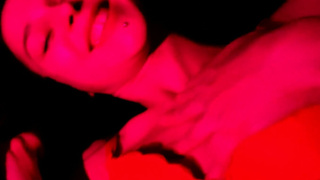 Страстный лесбийский секс в HD - Laruna и Mave в горячем порно видео