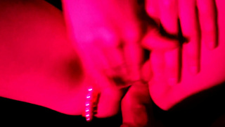 Страстный лесбийский секс в HD - Laruna и Mave в горячем порно видео