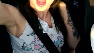 Страстная мастурбация в авто Laruna Mave 1080p