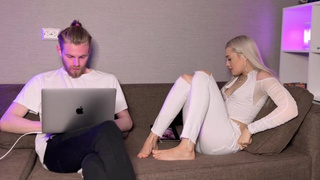 Горячее порно видео с братским финалом