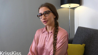 Домашний разврат: репетиторша и ученик в горячем сексе