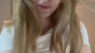 Сексуальное видео с самоудовлетворением