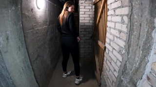 Страстный секс в подъезде с тайными встречами