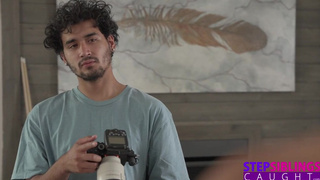 Горячее порно видео — сестра кончает от члена брата