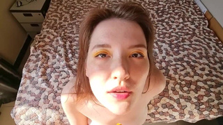 Секс в парке с обнаженной грудью