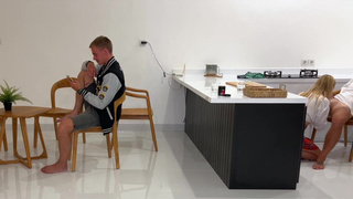 Горячее порно видео с куколдом - Смотреть онлайн секс с женой друга