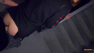 Реальное видео секса в подъезде – жесткий трах