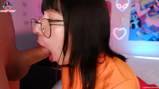 Велма из "Скуби Ду" в горячем порно видео – страстный трах и кремпай