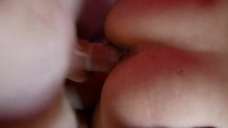 Смотреть онлайн экстремальный камшот и страстный секс