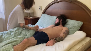 Брат кончил мне в рот — страстное порно видео с развратным минетиком