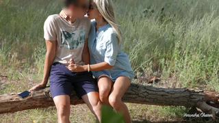 Рискованный минёт на улице – экстремальное порно видео