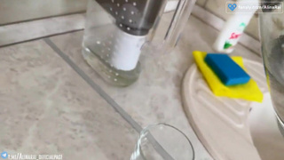 Пьяная дочь сосет и трахается с отцом