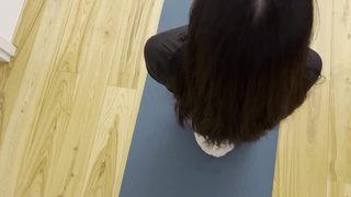 Малышка учится глубоко принимать - горячее порно видео