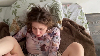 Порно онлайн с развратной блондинкой