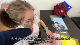 Порно видео с горячей студенткой