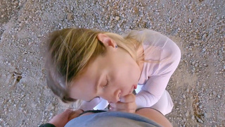 Смотреть онлайн горячий секс в заброшенном месте