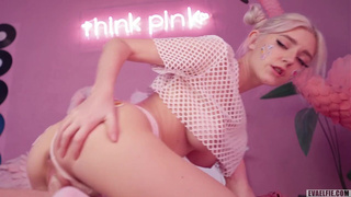 Секс видео с развратной Евой смотреть онлайн